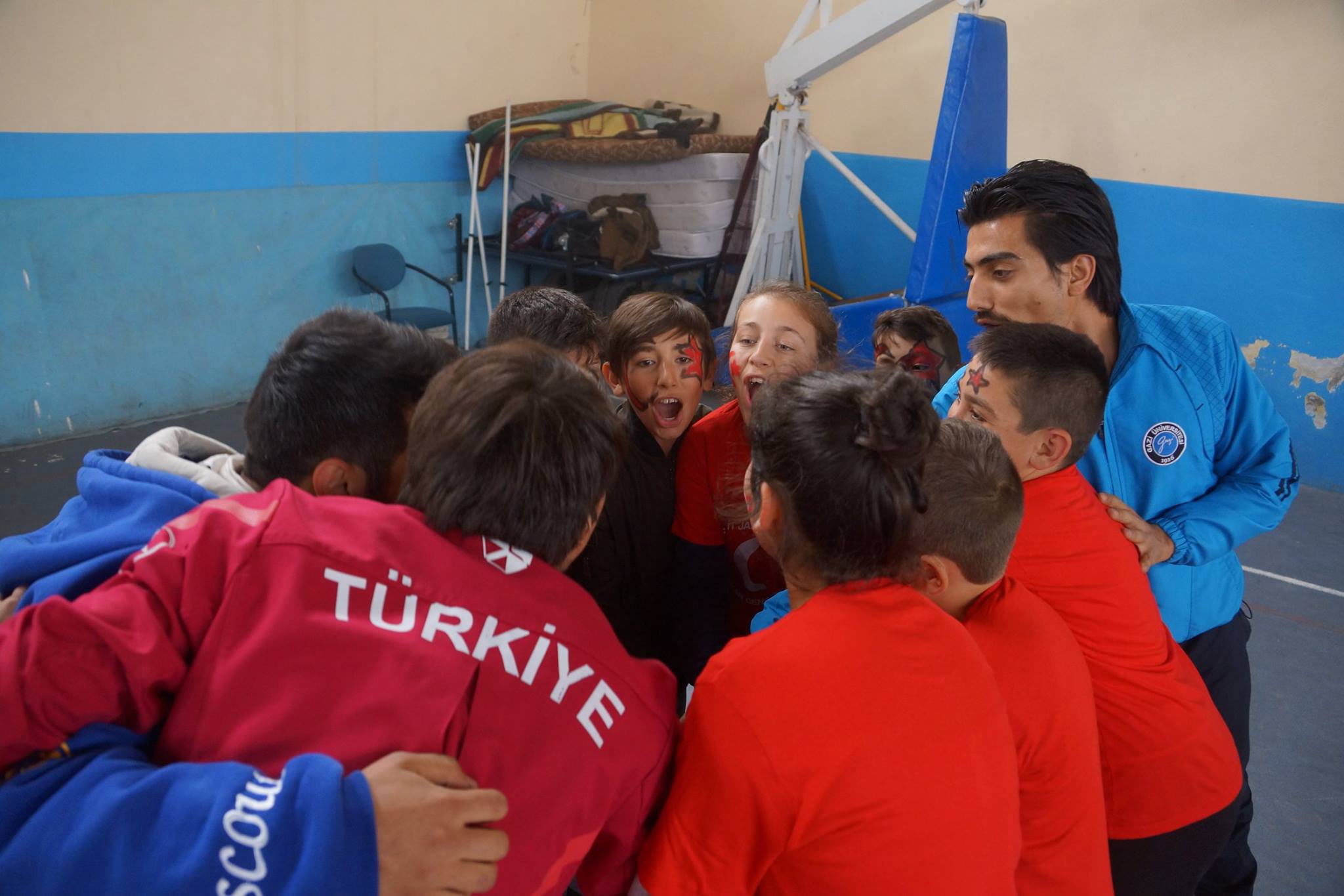 Gazi Üniversitesi Melek Kalpli Öğrencileri