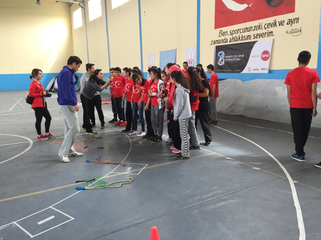 Gazi Üniversitesi Melek Kalpli Öğrencileri
