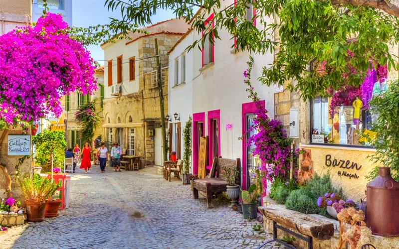 Tatil İçin En Doğru Adres İzmir / Çeşme - Alaçatı